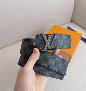 루이비통 벨트 (버클 4.0CM) (버클 유광)