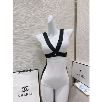 샤넬 모노키니