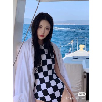 샤넬 모노키니