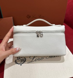 로로피아나 엑스트라 백 19CM (컬러 아이보리)