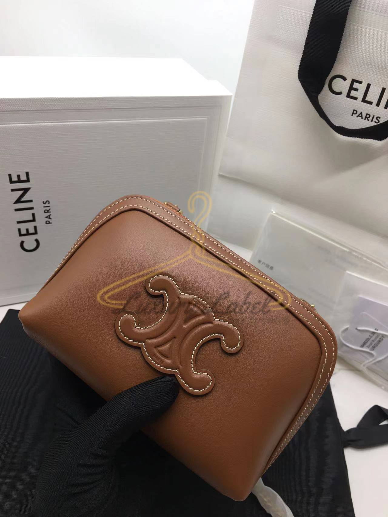 셀린느 퀴르 트리오페 체인 클러치