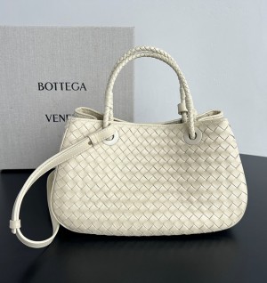 보테가베네타 바스켓 836261