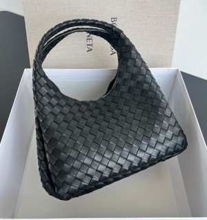 보테가베네타 캄파나 미디엄 844249