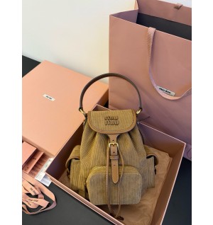 미우미우 코듀로이 백팩 미디움 (컬러 시나몬)