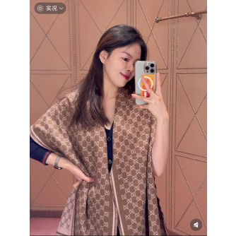 구찌 울 자카드 머플러