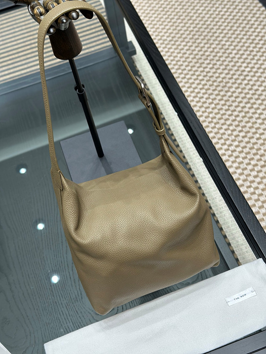 더 로우 이사백