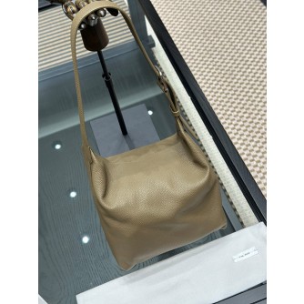 더 로우 이사백