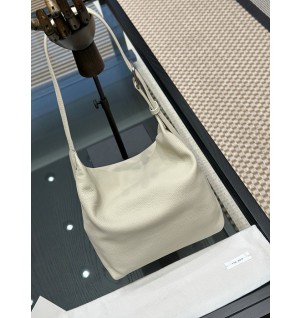 더 로우 이사백