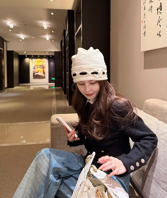 샤넬 스티치 디테일 캐시미어 비니 (컬러 아이보리, 블랙)