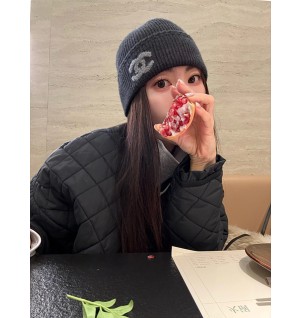 샤넬 CC로고 니트 비니 (컬러 블랙, 차콜)