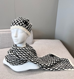 샤넬 트위드 패턴 니트 비니 & 머플러