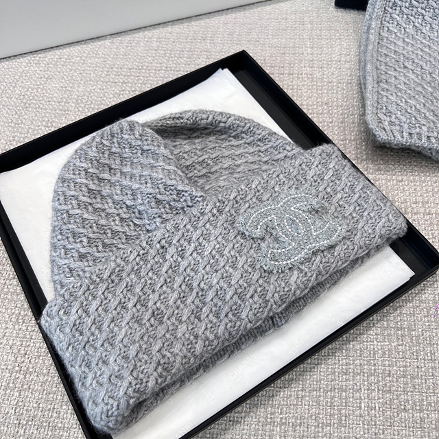 샤넬 캐시미어 CC 로고 비니 & 머플러