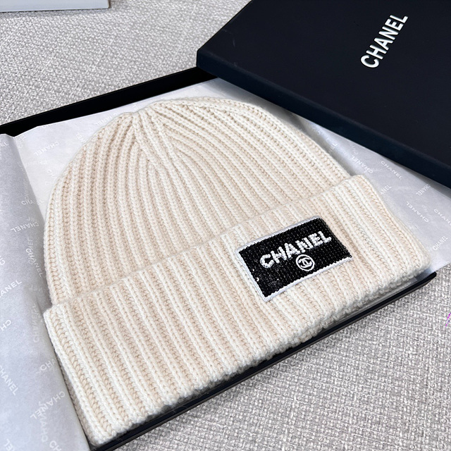 샤넬 라벨 패치 리브 니트 비니 & 머플러