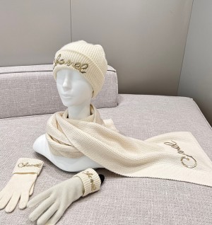 샤넬 캐시미어 스크립트 비니 / 장갑 / 머플러