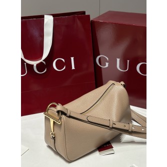 구찌 하프 홀스빗 레더 미디엄 숄더백 860787