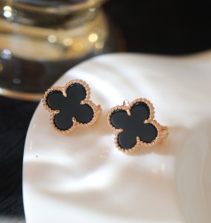 반클 알함브라 빈티지 이어링 귀걸이 (컬러 블랙)